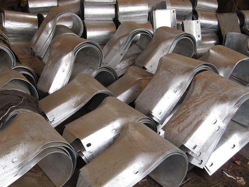 波形護(hù)欄端頭